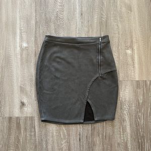 Soft Velvet-like Skirt